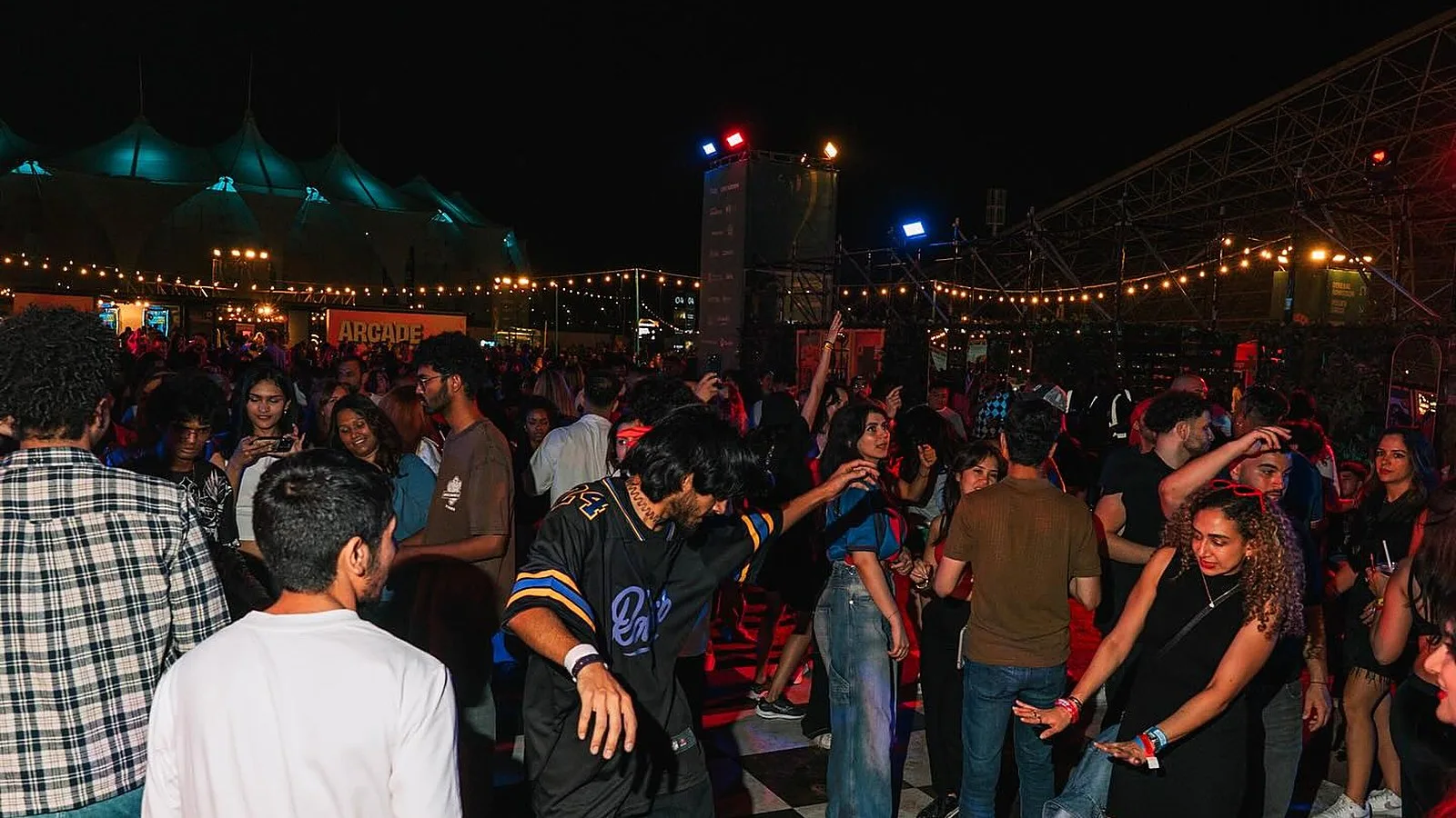 Club Social 2025 photo 15